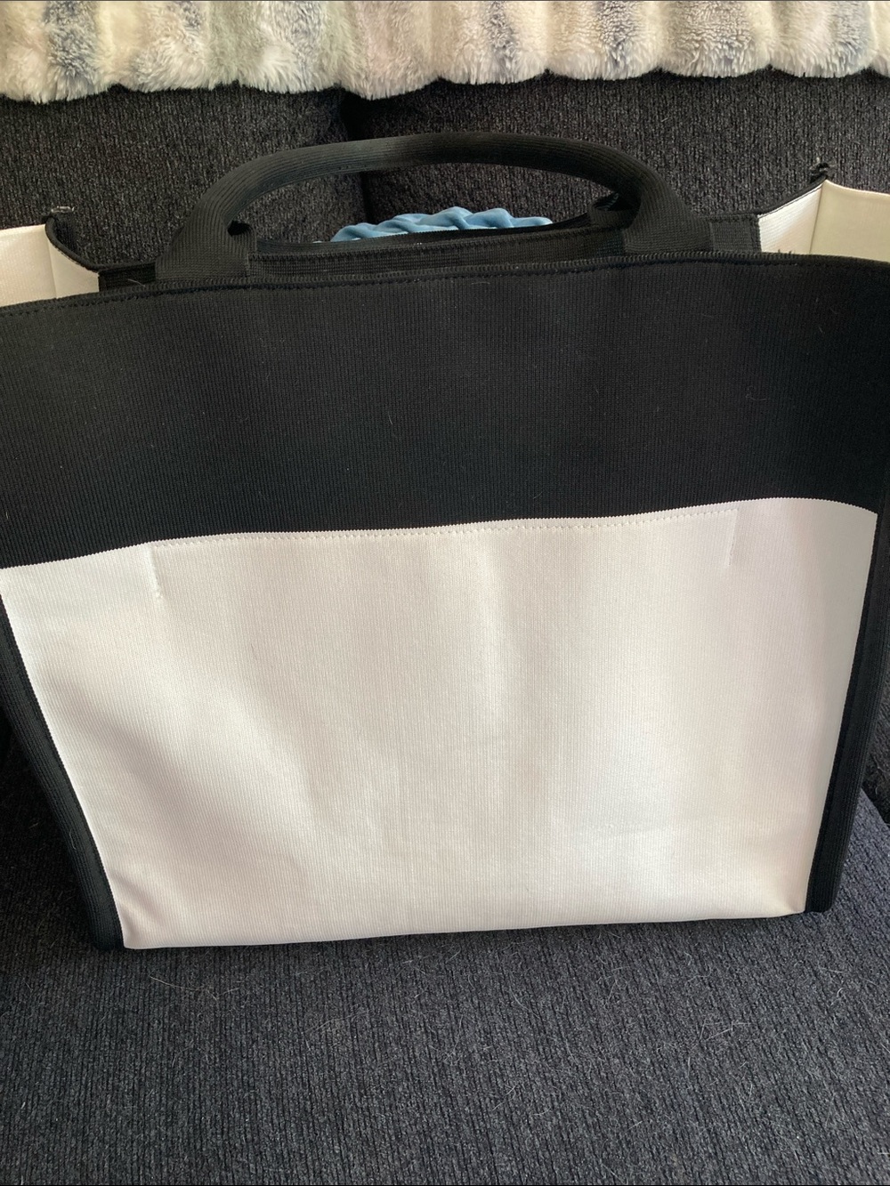 kate spade Black and White 'It's In The Bag' Tote - Picture 5 of 5